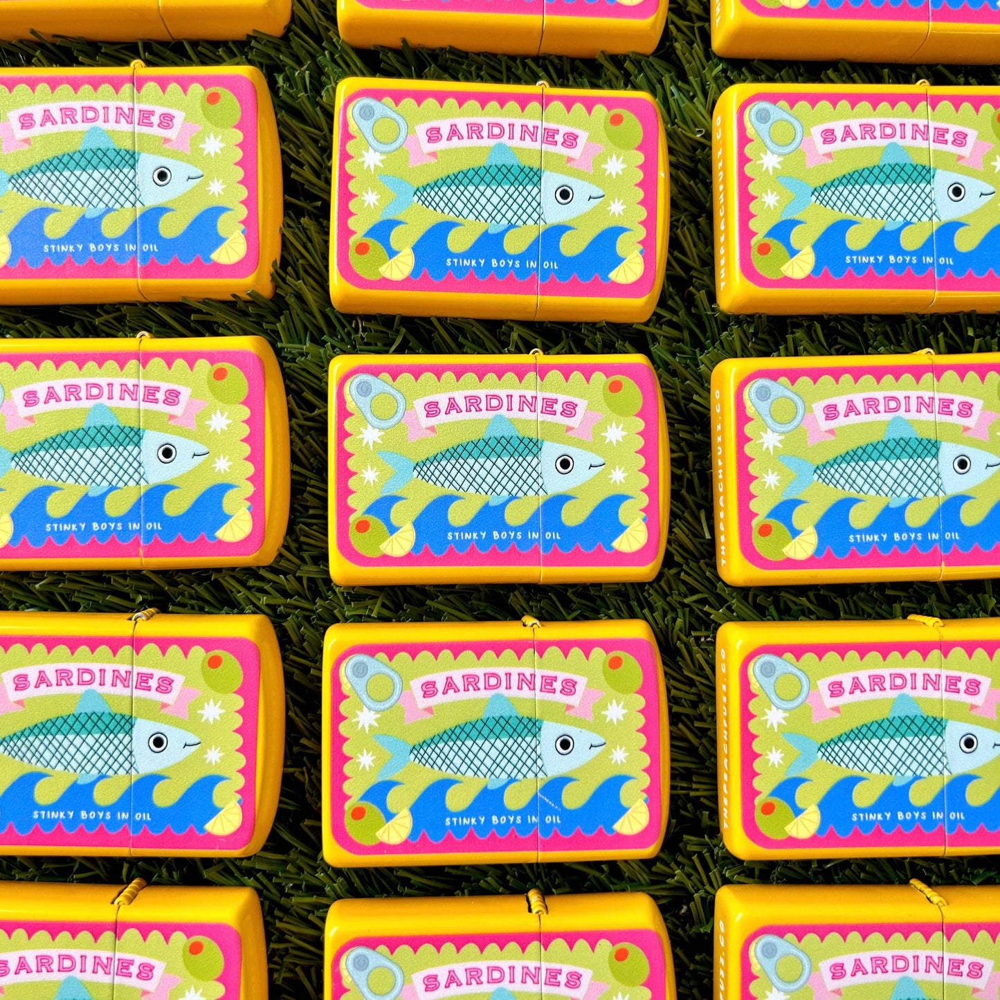 Sardine refillable lighters