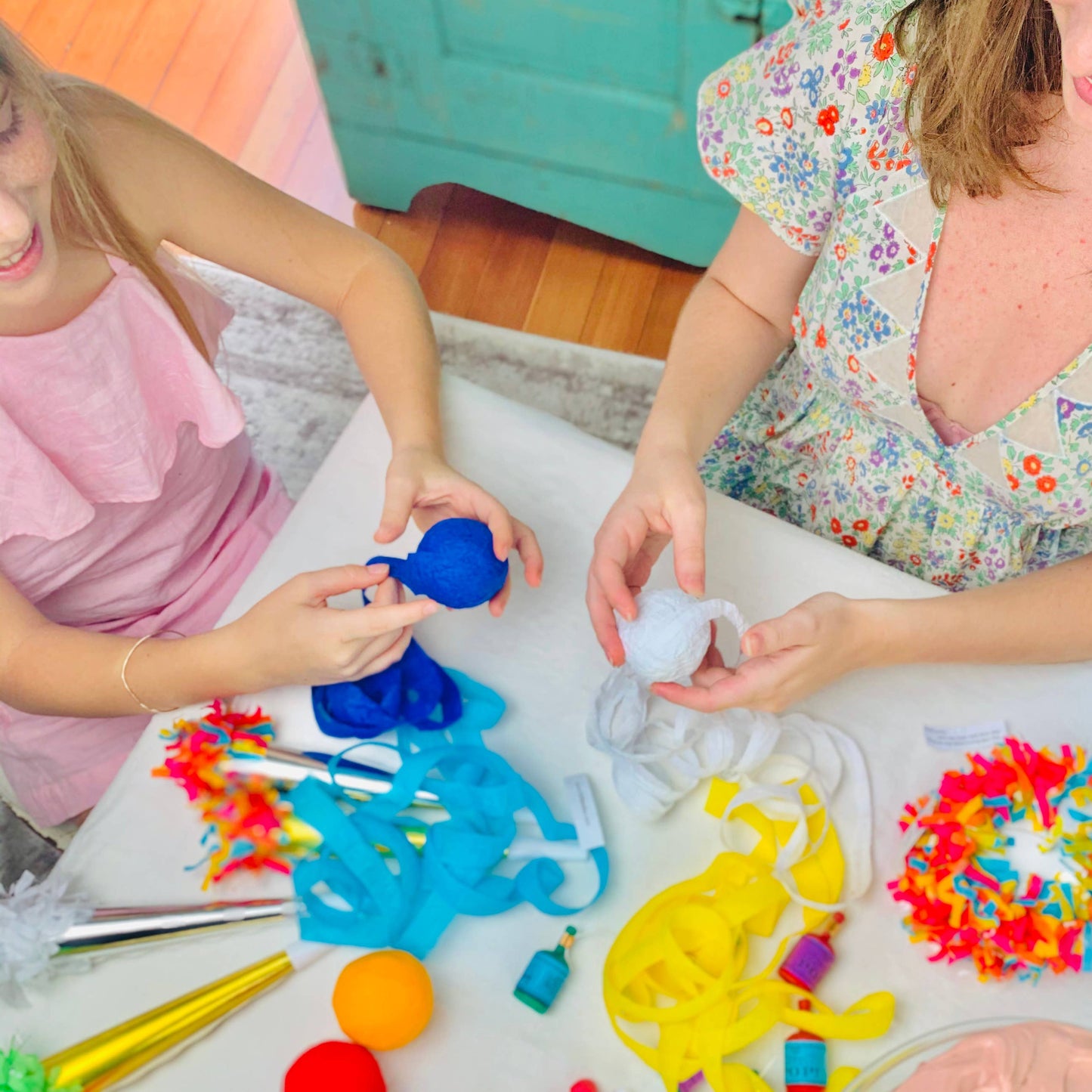 Image of kids unwrapping other surprise balls