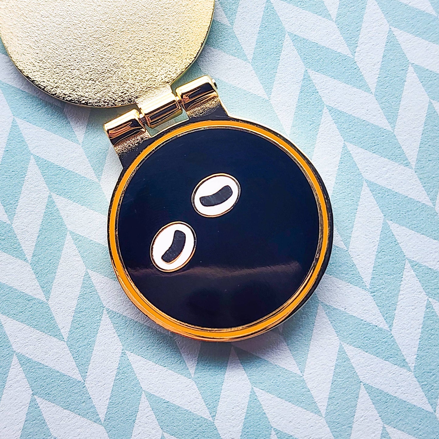 Tinned Squid Enamel Pin