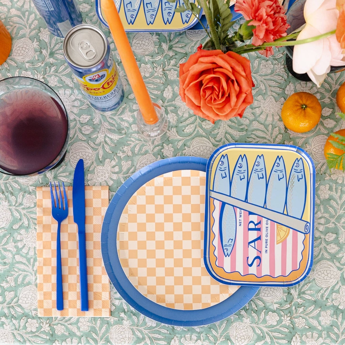 Le Dinner Sardine Can Paper Plates