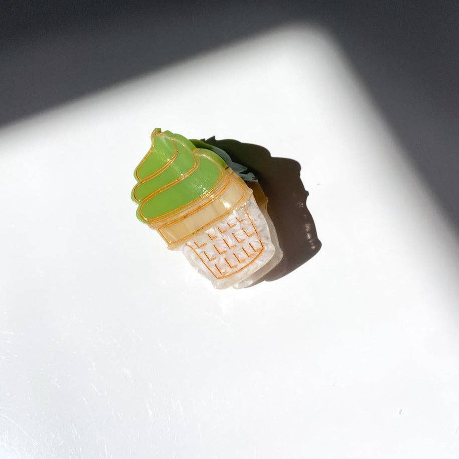 Soft serve ice cream claw clip -- white base/cup with green soft serve
