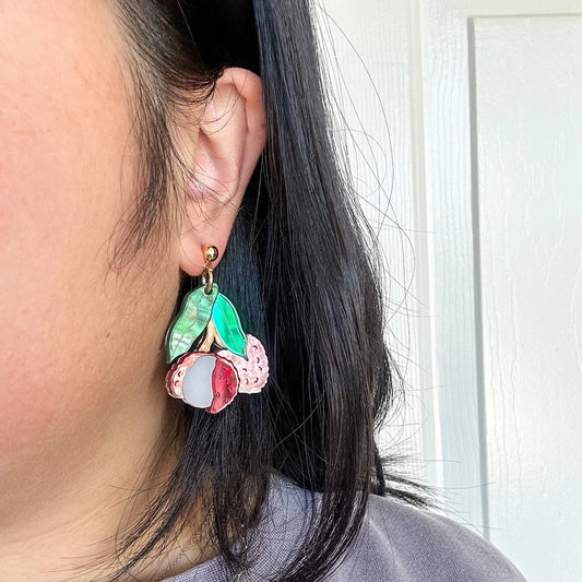lychee dangle earring for scale 