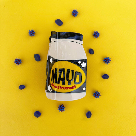hair claw designed to look like a jar of mayonnaise 