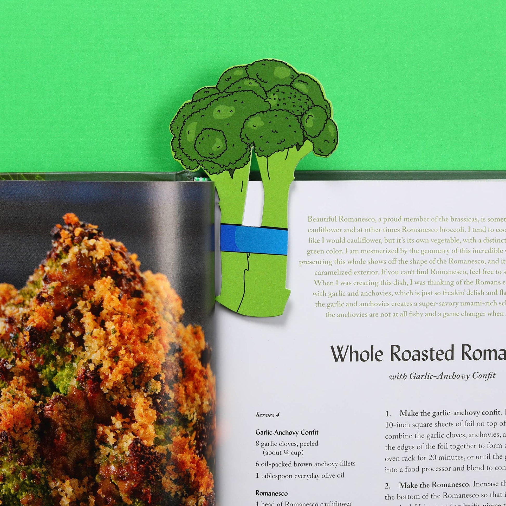 Bookmark made to look like a broccoli bunch, blue elastic included. 