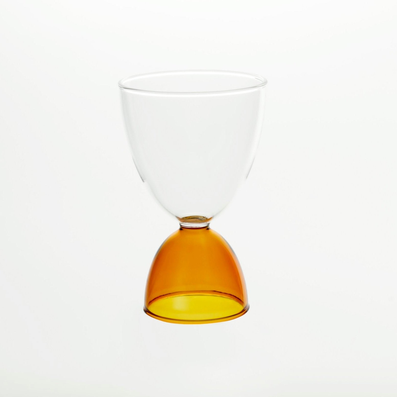 Halftone Mamo glass in amber 