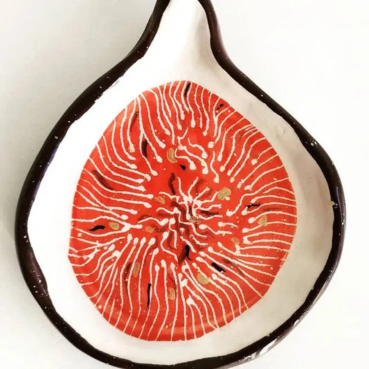 Top view of small fig plate -- view is as if fig is cut in half 